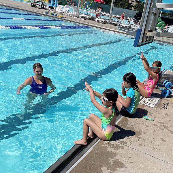 Kids at swimming lessons